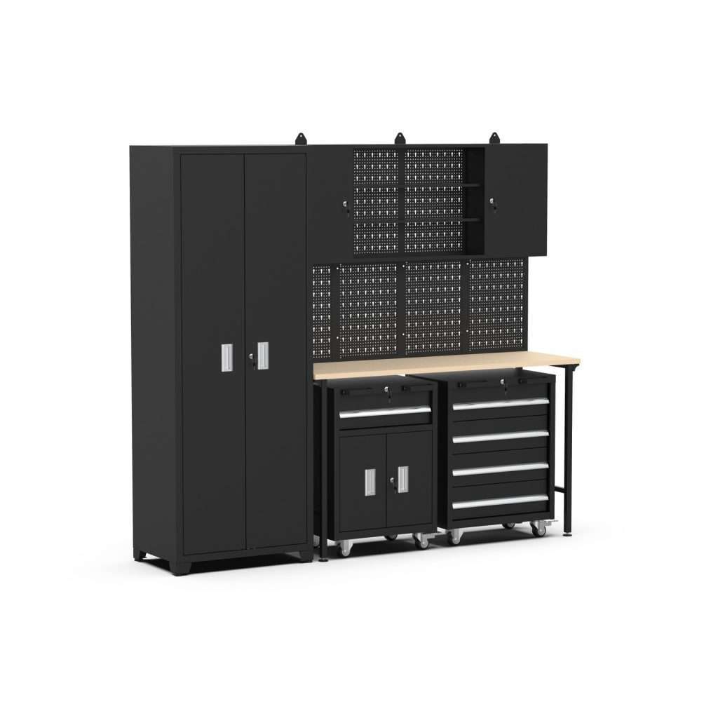 A black workbench with drawers and cabinets. Komplett oppbevaringssystem garasjeinnredning. Kaiser 105